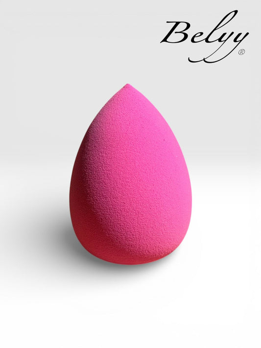Esponja para maquillaje en forma de gota. Belyy