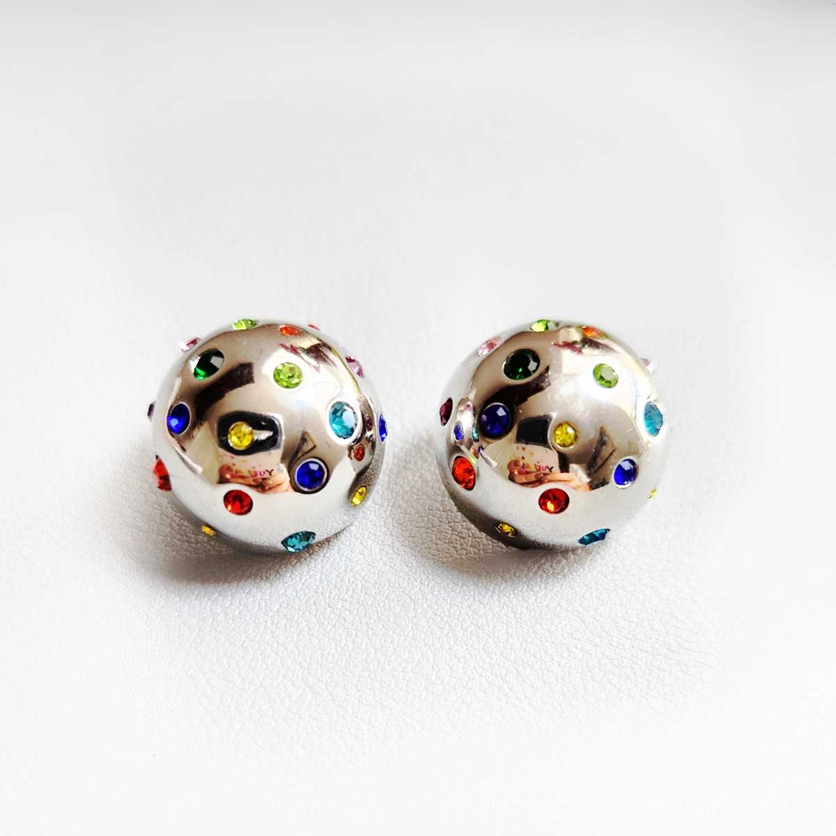 Aretes bola con zirconias colores color plata