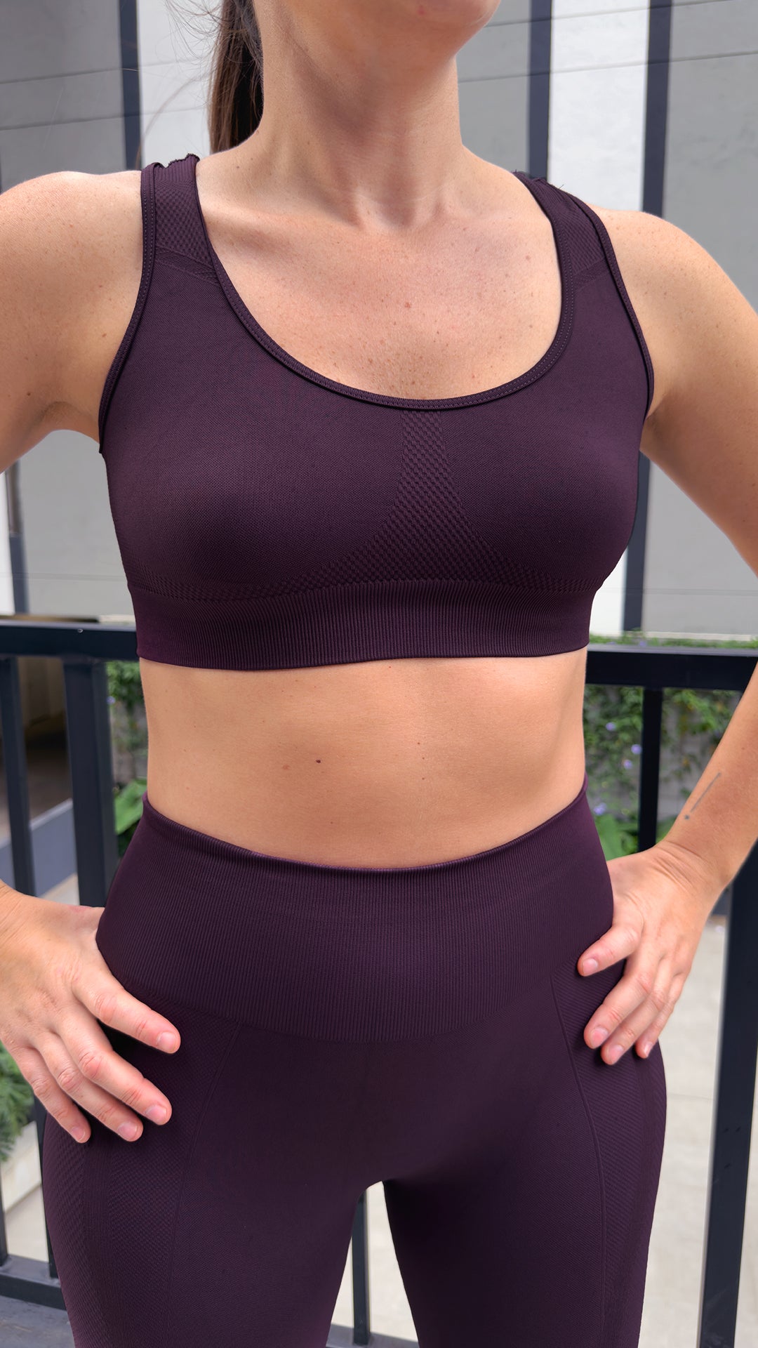 BJX FIT WEAR Set deportivo con tirantes UVA